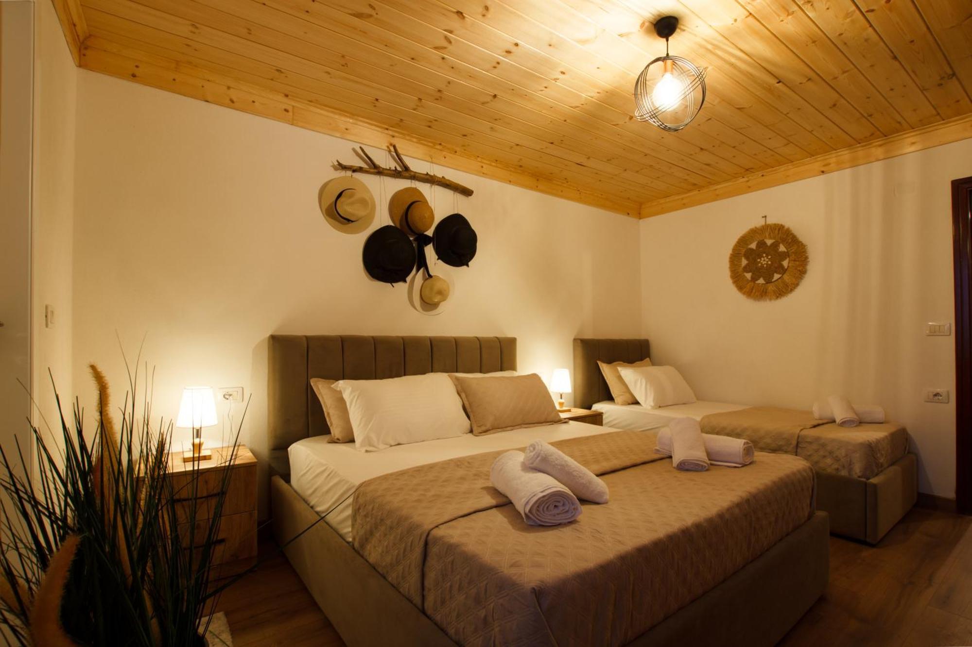 Guva Guest House Gjirokaster Exterior photo