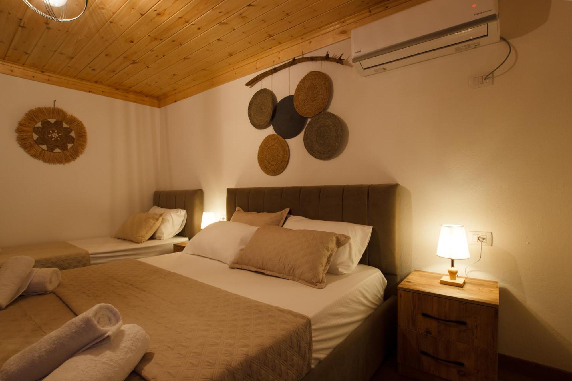 Guva Guest House Gjirokaster Exterior photo